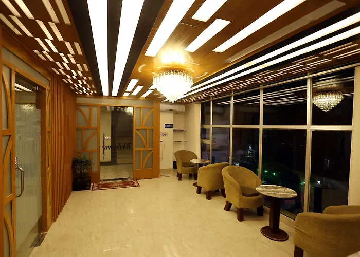 The Grand Hotel Bd